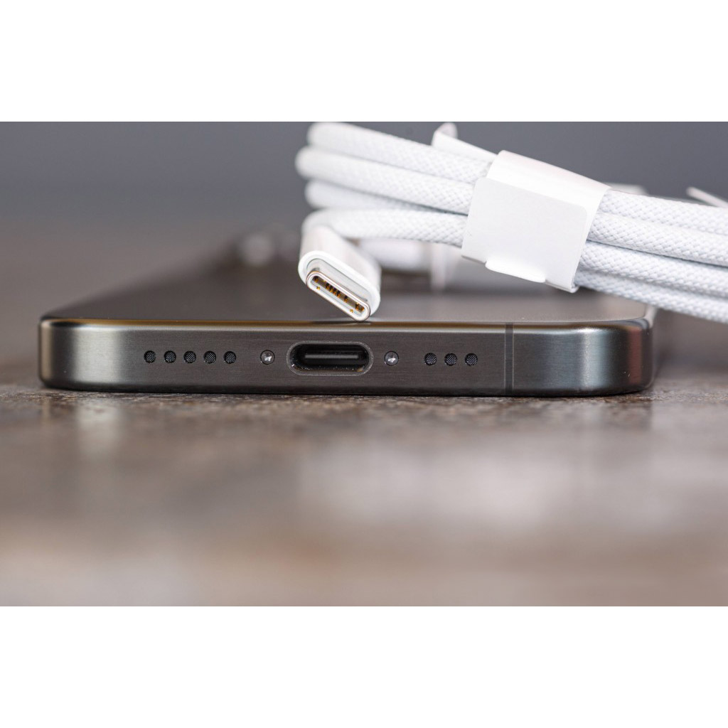 اپل آیفون 15 پرو  ظرفیت 1TB رم 8GB